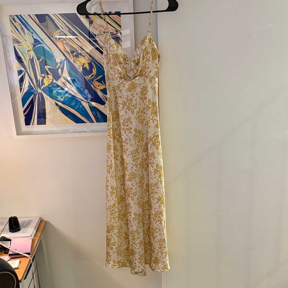 Elegant Yellow Floral Midi Dress